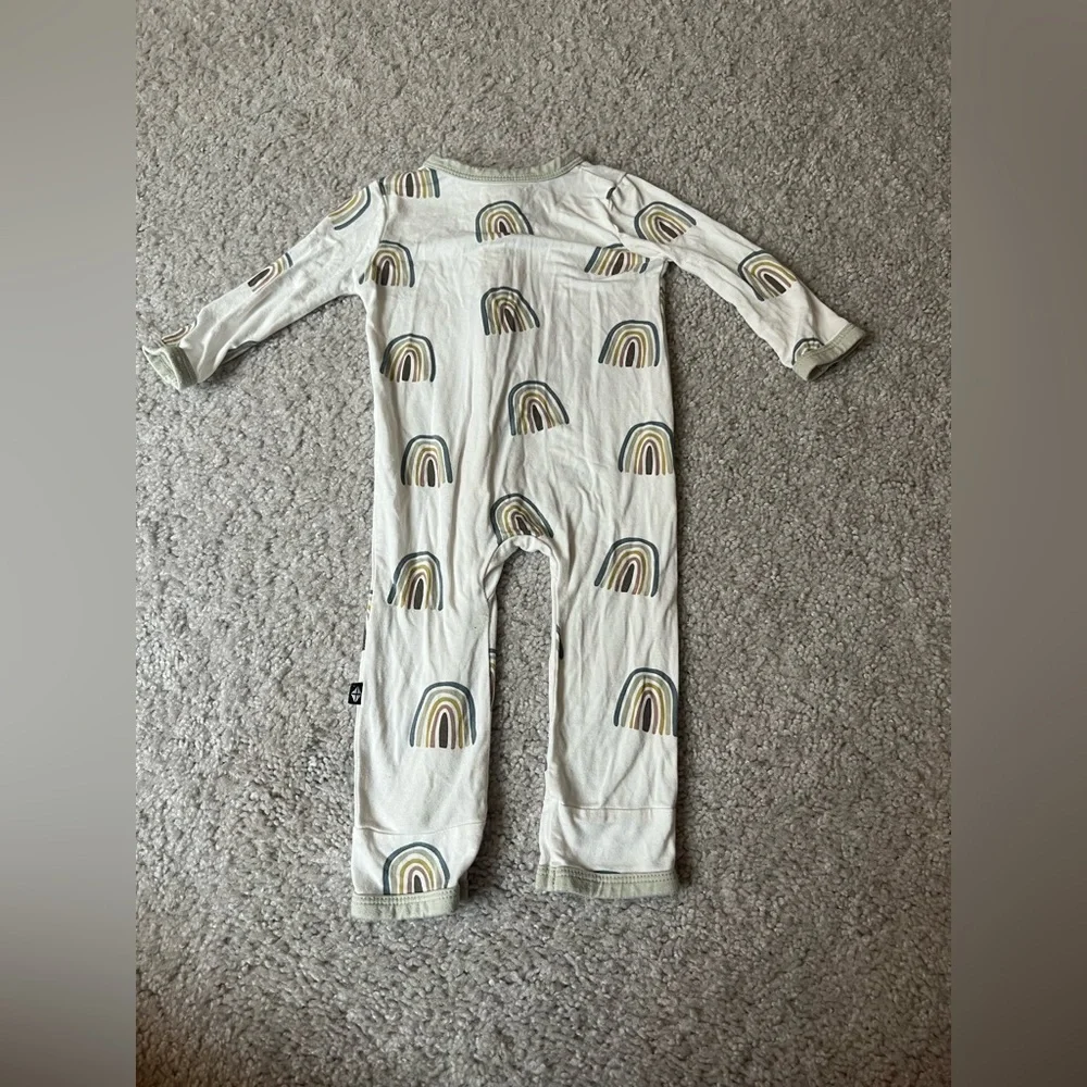 Kyte Baby Rainbow Zippered Rompers 3-6 Months - Picture 3 of 6